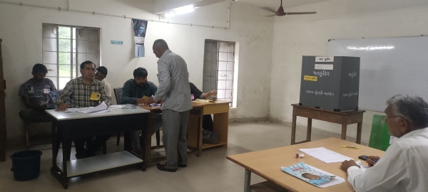પોરબંદર જિલ્લાની ગ્રામપંચાયત ની ચૂંટણીમાં  65.75 ટકા મતદાન નોંધાયું.