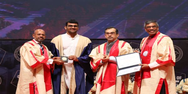 IIT ગાંધીનગરનો 14મો દીક્ષાંત સમારોહ: સંસ્થાના ઇતિહાસની સૌથી મોટી ગ્રેજ્યુએટિંગ બેચ, 668 વિદ્યાર્થીઓને ડિગ્રી પ્રદાન