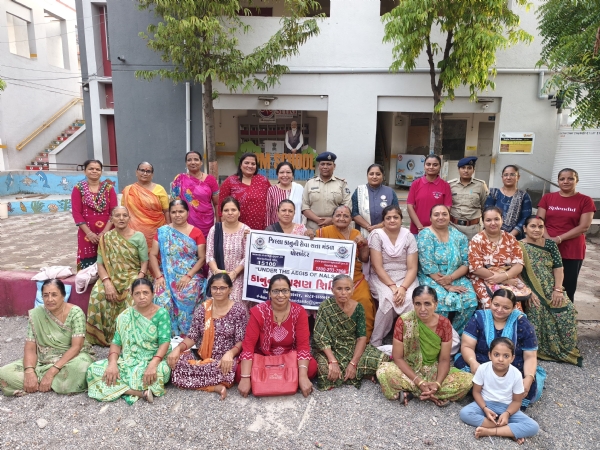 બોખીરા ખાતે કાયદા જાગૃતિ અભિયાન યોજાયું
