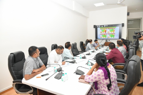 SEOC ગાંધીનગર ખાતે બેઠક યોજાઈ