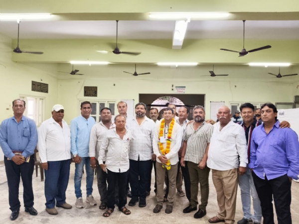 પોરબંદર બોટ એસોશીએશનના પ્રમુખ તરીખે મુકેશ પાંજરીનો વિજય.