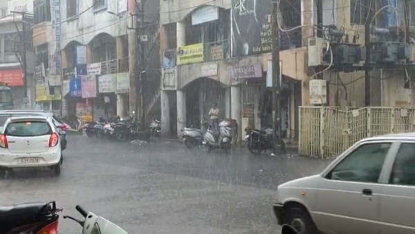 પોરબંદર શહેરમાં અચાનક મેઘમહેર.
