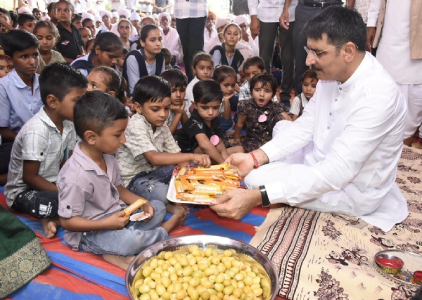 વિધાનસભાના અધ્યક્ષ શંકરભાઈ ચૌધરી