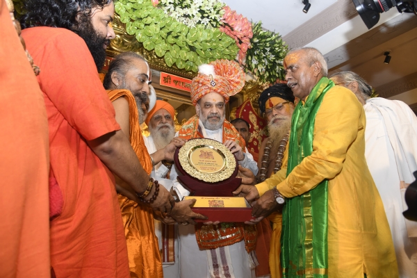 કેન્દ્રીય ગૃહ મંત્રી અમિત શાહ