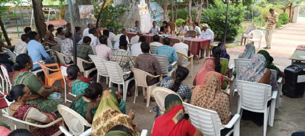ખાપટ ક્લસ્ટરની શાળાઓમાં બાળકોને મહેસૂલ વિભાગના ઉપસચિવએ પ્રવેશ કરાવ્યો.