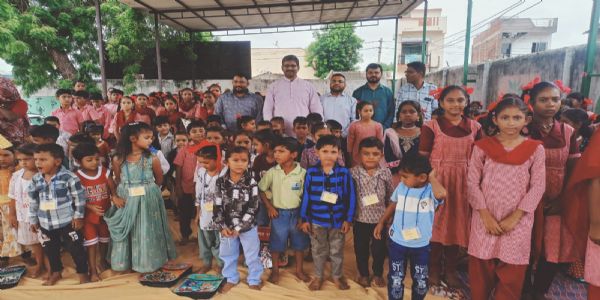શાળા પ્રવેશોત્સવ: સાણંદ તાલુકામાં 112 જેટલી શાળાઓમાં 3000થી વધુ બાળકોનો વિદ્યારંભ