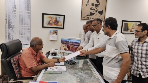 પી.એમ.સી.ની નોટિસ બાદ પટેલ સમાજ મેદાને.