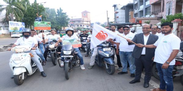 બારડોલી ખાતે વિશ્વ પર્યાવરણ દિવસની ઉજવણીના ભાગ રૂપે, સુરત બેંક ઓફ બરોડાની ડિસ્ટ્રિક્ટ રિજિયોન કચેરી દ્વારા બાઇક રેલી યોજાઈ