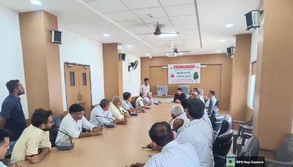 સુત્રાપાડા નગરપાલિકા દ્વારા વેપારી એસોશિએશન સાથે પ્લાસ્ટીક મૂક્ત અભિયાન