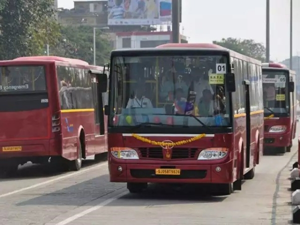 st city bus