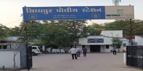પારિવારિક ત્રાસથી કંટાળી મહિલાનો આત્મહત્યાનો પ્રયાસ