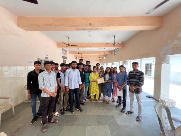 એ.બી.વી.પી ના સ્થાપના દિન નિમિત્તે રક્તદાન કેમ્પ યોજાયો.