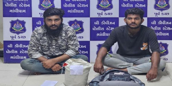 બનાસકાંઠાથી ગાંધીધામ ગાંજો વેચવા આવેલા બે ઇસમ પકડાયા