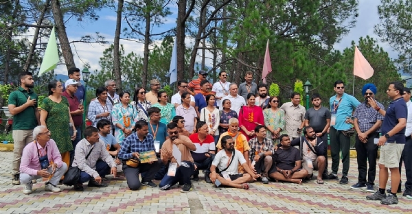 કૈલાશ માનસરોવર યાત્રાળુઓ