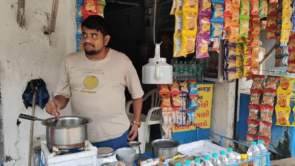 Ambaji panthakma smart mitar ne lai rosh