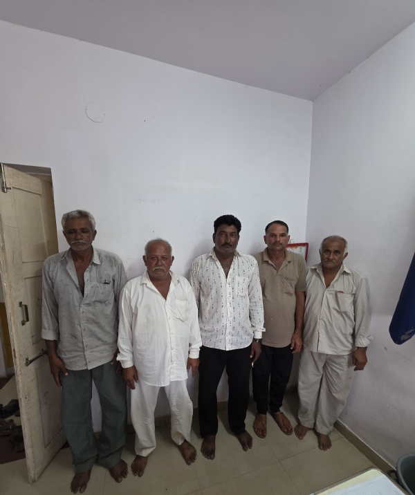 શીશલી ગામે રહેણાંક મકાનમાં ચાલતા જુગરધામ પર પોલીસના દરોડા.