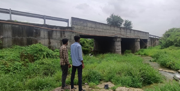 ૧૧ પુલોનું નીરિક્ષણ કરાયું