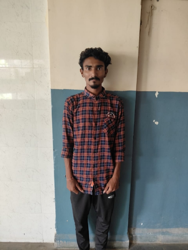 પોકસોના ગુન્હાના ફરાર આરોપીને ઝડપી પાડતી મિયાણી પોલીસ.