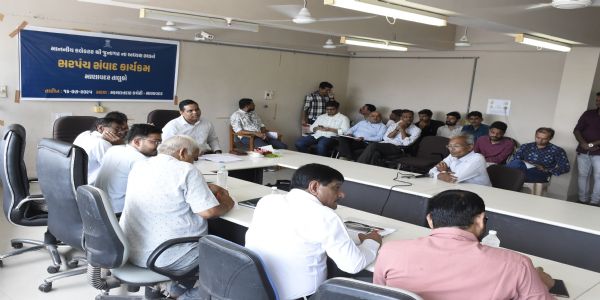 કલેકટરના અધ્યક્ષ સ્થાને, માણાવદર તાલુકાના સરપંચઓ સાથે લોકપ્રશ્નો અંગે સંવાદ કાર્યક્રમ યોજાયો