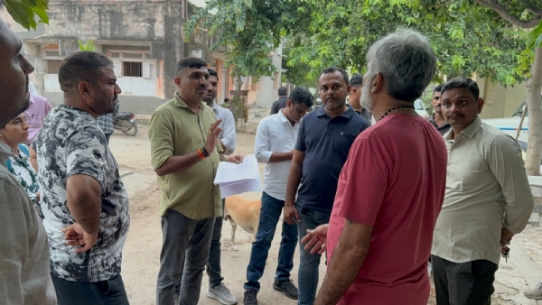 પોરબંદર પોલીસ દ્વારા અસામાજિક તત્વોની મિલકતની ચકાસણી.