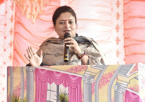 ફાઈલ ફોટો: પૂનમબેન માડમ