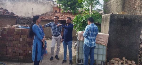 સનેસ ગામેPMAY યોજનાના લાભાર્થીઓની મુલાકાત કરવામાં આવી