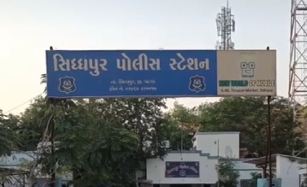 મેળોજ ગામમાં ઝેરી ખાણથી બે શંકર ગાયોના મોત, અજાણ્યા વિરુદ્ધ ફરિયાદ