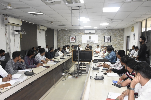 પોરબંદરમાં માર્ગ, મકાન અને બ્રિજ સલામતી મુદ્દે પ્રભારી સચિવની અધ્યક્ષતામાં મહત્વપૂર્ણ રિવ્યૂ બેઠક યોજાઈ.