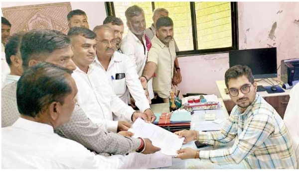 ઉગેડીની જમીન મામલે આવેદનપત્ર અપાયું