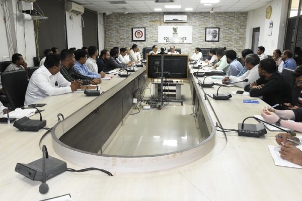 રાજ્યપાલશના પ્રિન્સીપલ સેક્રેટરીઅધ્યક્ષ સ્થાને પોરબંદર ખાતે એટહોમ કાર્યક્રમના આયોજનની સમીક્ષા બેઠક યોજાઈ.