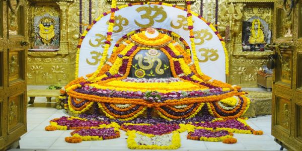 સોમનાથ શ્રાવણ શુક્લ એકમ પર સોમનાથ મહાદેવનો વિશેષ ઓમકાર દર્શન શૃંગાર