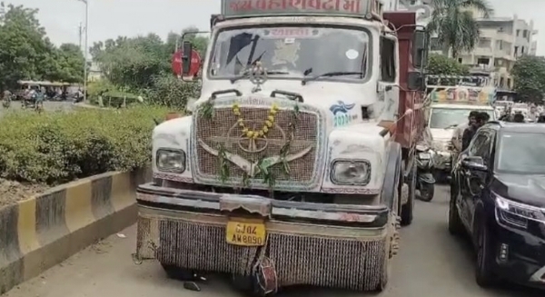 ભાવનગર જવેલર્સ સર્કલ નજીક સર્જાયો અકસ્માત