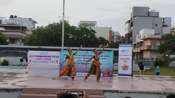 JCIની મહિલા વિંગ દ્વારા નૃત્ય કાર્યક્રમ યોજાયો.