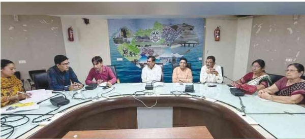 કચ્છ જિલ્લા પંચાયતની શિક્ષણ સમિતિની બેઠક