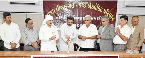 વકીલો દ્વારા સન્માન સમારોહ યોજાયો