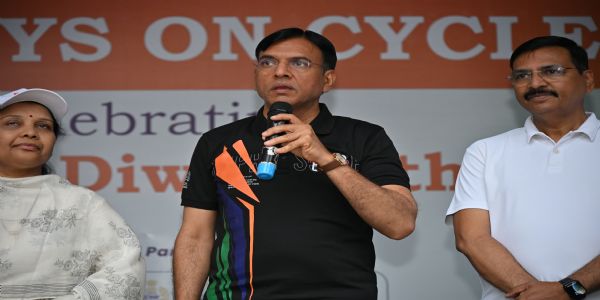 ડૉ. માંડવિયાએ, કારગિલ નાયકોના સન્માનમાં 
