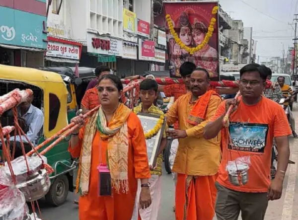 પાટણમાં પ્રથમ સોમવારે શિવભક્તોની ભવ્ય કાવડ યાત્રા