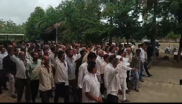 મામલતદાર ને આવેદન