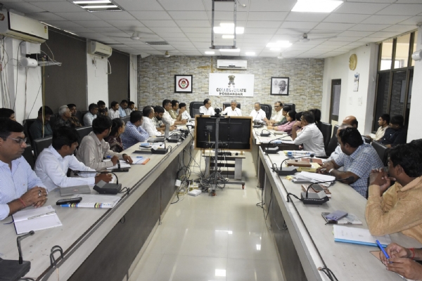 કુંવરજી બાવળિયાના અધ્યક્ષ સ્થાને આયોજનના કામોની સમીક્ષા બેઠક યોજાઈ.