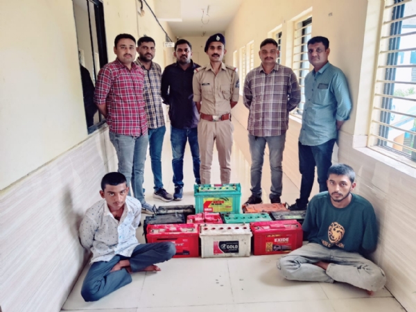 કમલાબાગ પોલીસે બેટરી ચોરોને ઝડપી પાડ્યા.