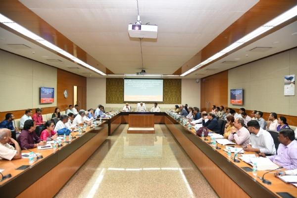 ગાંધીનગર ખાતે બેઠક યોજાઈ