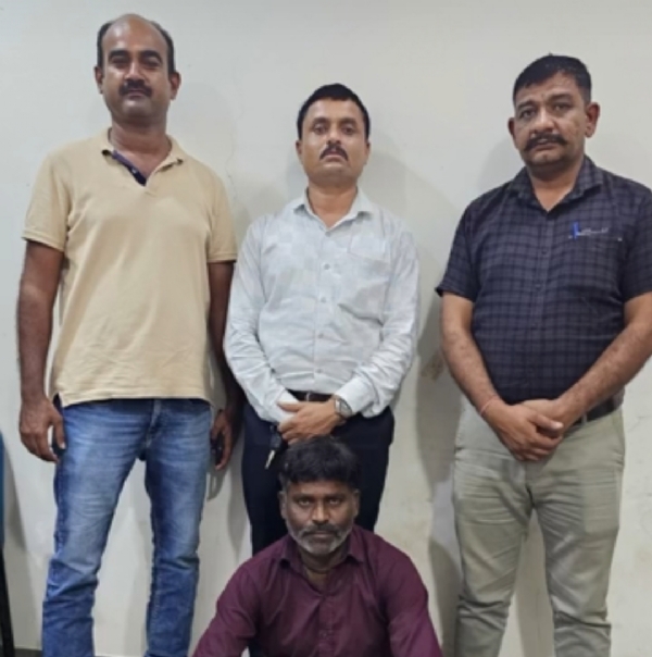 12 વર્ષથી ફરાર હત્યા કેસનો આરોપી પકડાયો, નકલી ઓળખથી ટ્રક ચલાવીને છૂપાતો હતો