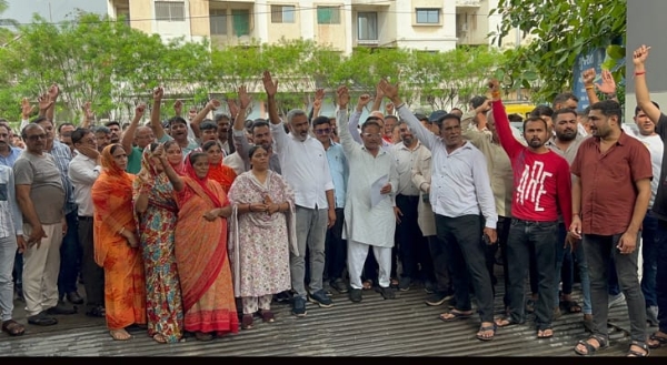 પી.ટી.જાડેજાની ધરપકડનો કરાયો વિરોધ