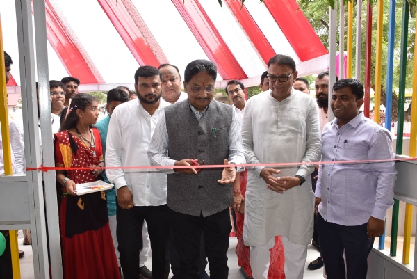 મહેસાણા મેઉ પગાર શાળામાં નવા 12 વર્ગખંડોના લોકાર્પણ સાથે શિક્ષણમાં નવી પહેલ