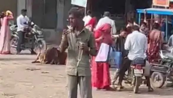 ખાંભા માં યુવકે દારૂ પીતો વિડિઓ વાયરલ કર્યો