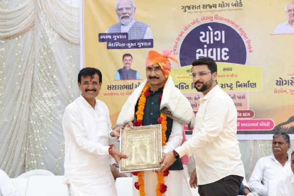 ફતેહપુરામાં ‘યોગ સંવાદ’ કાર્યક્રમથી આરોગ્ય અને સંસ્કાર પ્રત્યે જાગૃતિ