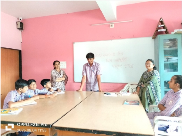 પોરબંદરની મોઢા વિદ્યાલય ખાતે સ્વાતંત્ર્ય દિવસની થીમ પર વક્તૃત્વ સ્પર્ધા યોજાઈ.