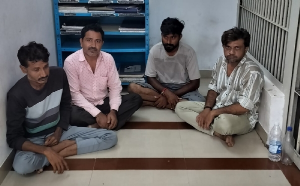 પોરબંદર અને રાણાવાવમાં જુગાર રમી રહેલ 7 શખ્સો ઝડપાયા.