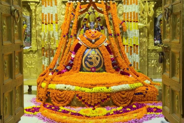 કેસરીયા પુષ્પ શ્રૃંગાર