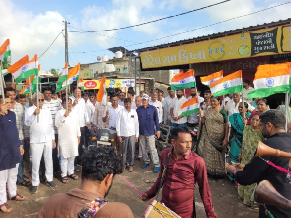 તિરંગા યાત્રા  પ્રાચી માધવરાય